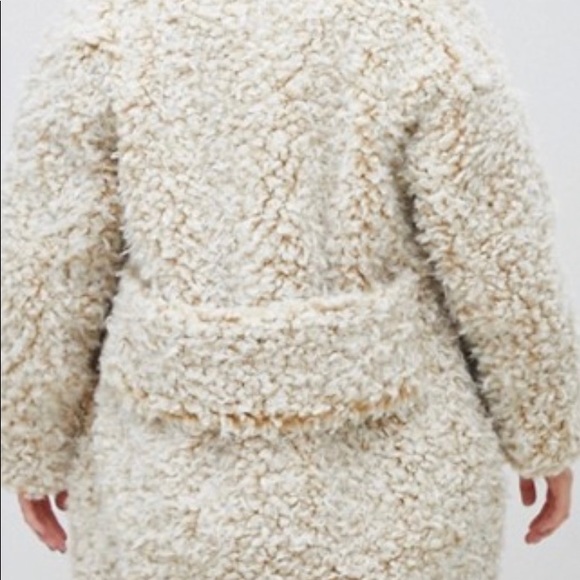 Coat - Picture 2 of 3